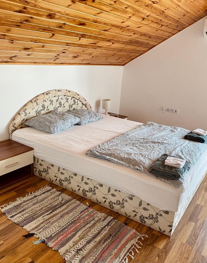 Viztuekoer Apartman Tihany Esterno foto